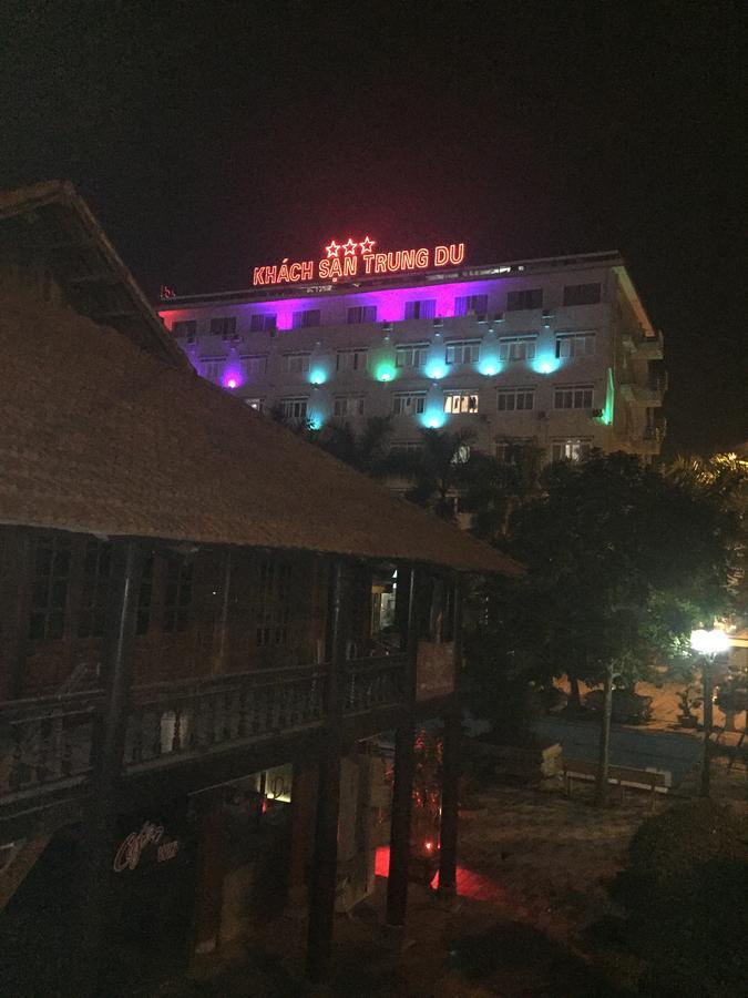 Trung Du Hotel Vinh Yen Exteriör bild